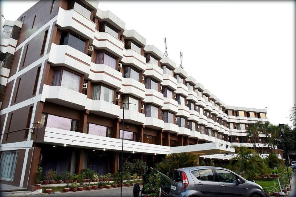 Hotel Samdareeya Pvt Ltd Jabalpur Exterior photo