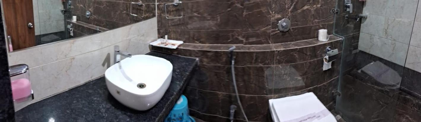 Hotel Samdareeya Pvt Ltd Jabalpur Exterior photo