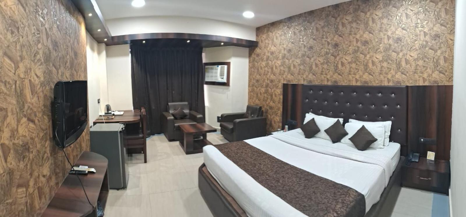 Hotel Samdareeya Pvt Ltd Jabalpur Exterior photo